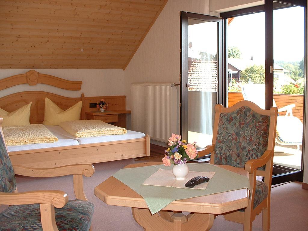 Hotel Drei Lilien Waldbrunn  Habitación foto